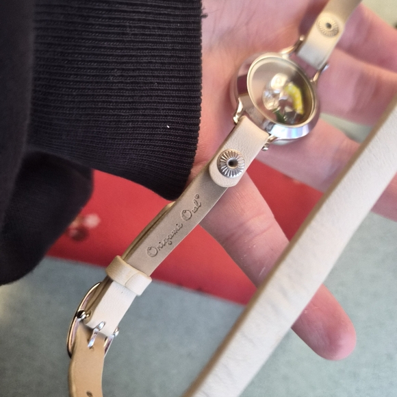 Coach - Picture 10 of 16